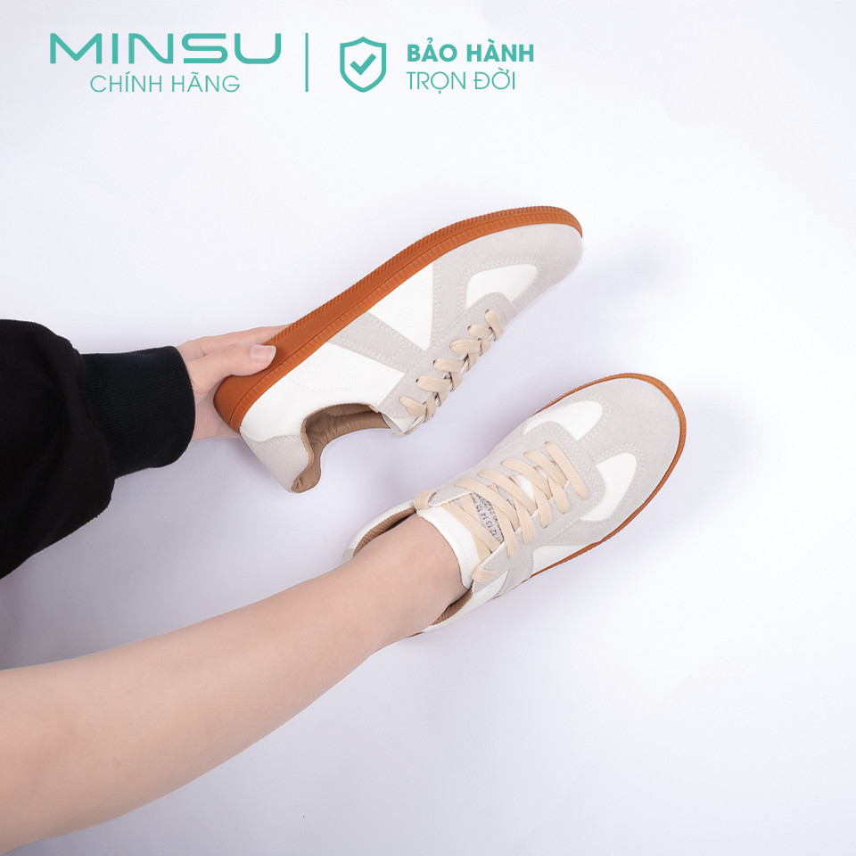 M4504 bata lên chân cá tính