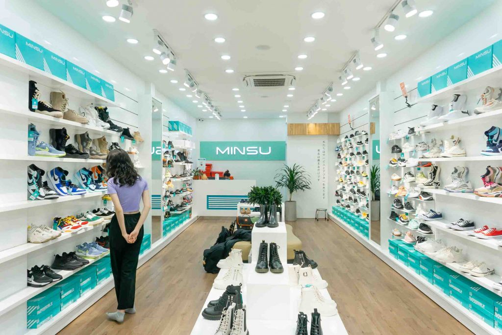 shop giày Sneaker TP.HCM