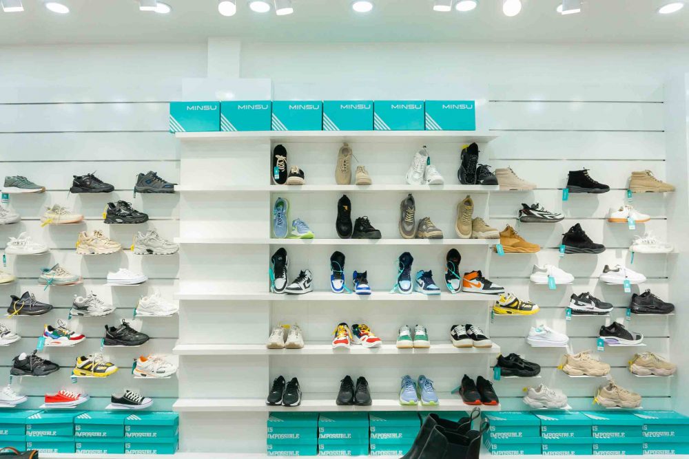 shop giày Sneaker TP.HCM